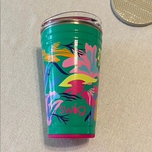Swig Tropical Floral Party Cup 24oz